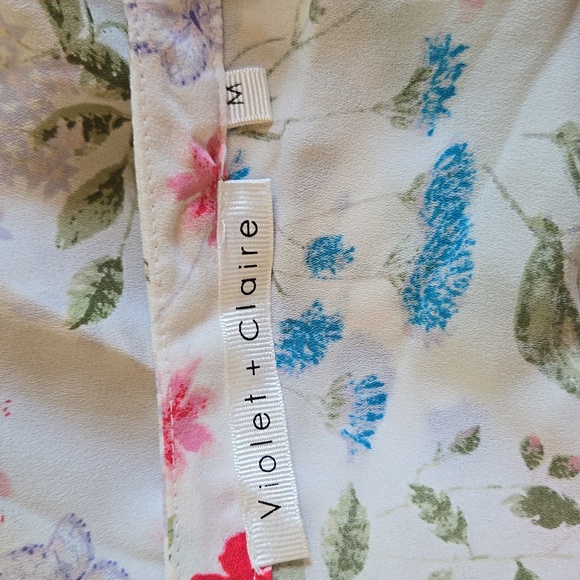 Violet + Claire floral blouse - Picture 7 of 8